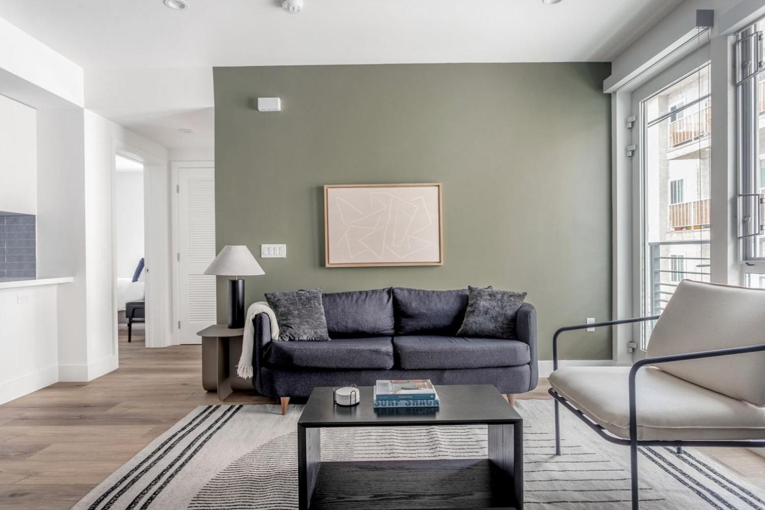Hollywood 2br W Pool Gym Nr Larchmont Village Lax-1035 Los Angeles